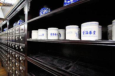 分析预测黑曜石《宣誓》首月玩家接近600万